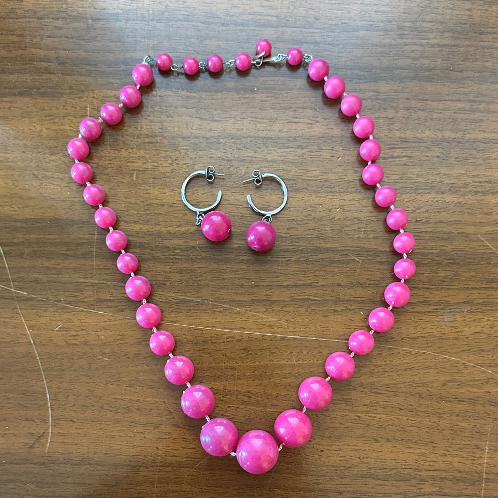 Vintage 70s Pink Plastic Beaded Necklace and Earring Set